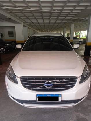 VOLVO XC60 2.0 T5 MOMENTUM GASOLINA 4P AUTOMÁTICO